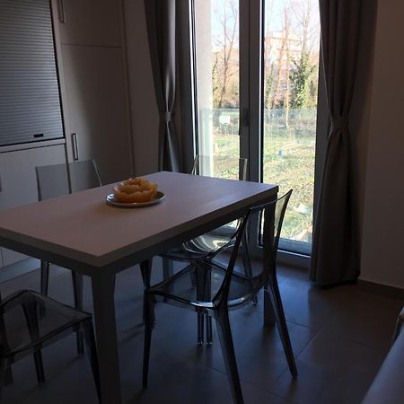 Residence Hotel Albachiara Римини Екстериор снимка