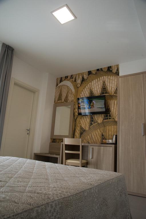 Residence Hotel Albachiara Римини Екстериор снимка