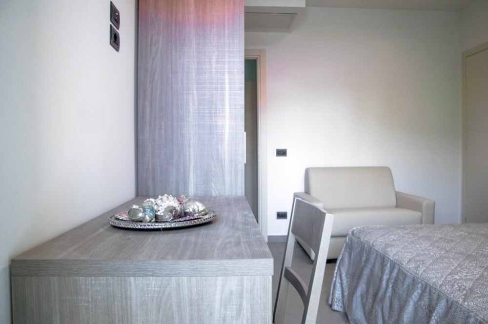 Residence Hotel Albachiara Римини Екстериор снимка